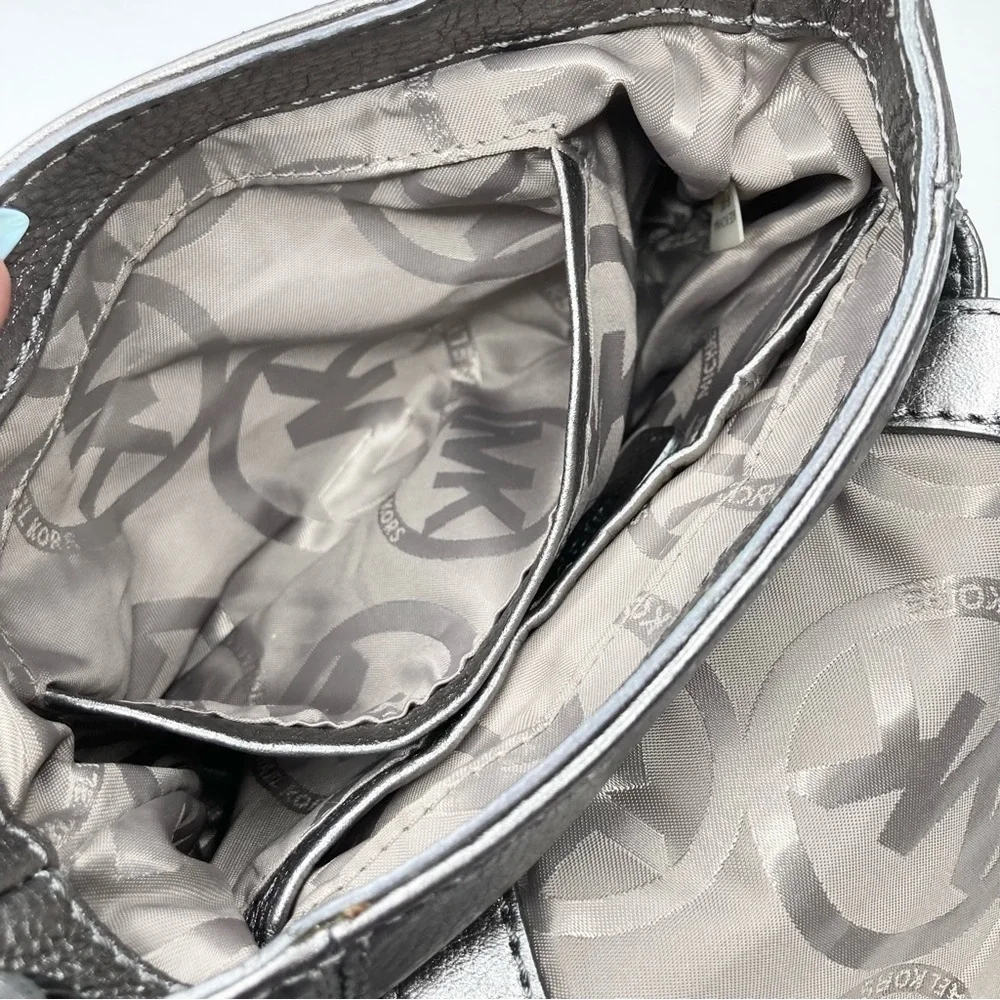Michael Kors Metallic Silver Leather Chrome Buckle Lock Crossbody in EUC_11